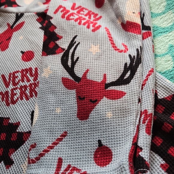 Ladies size large sleep top - Picture 4 of 8